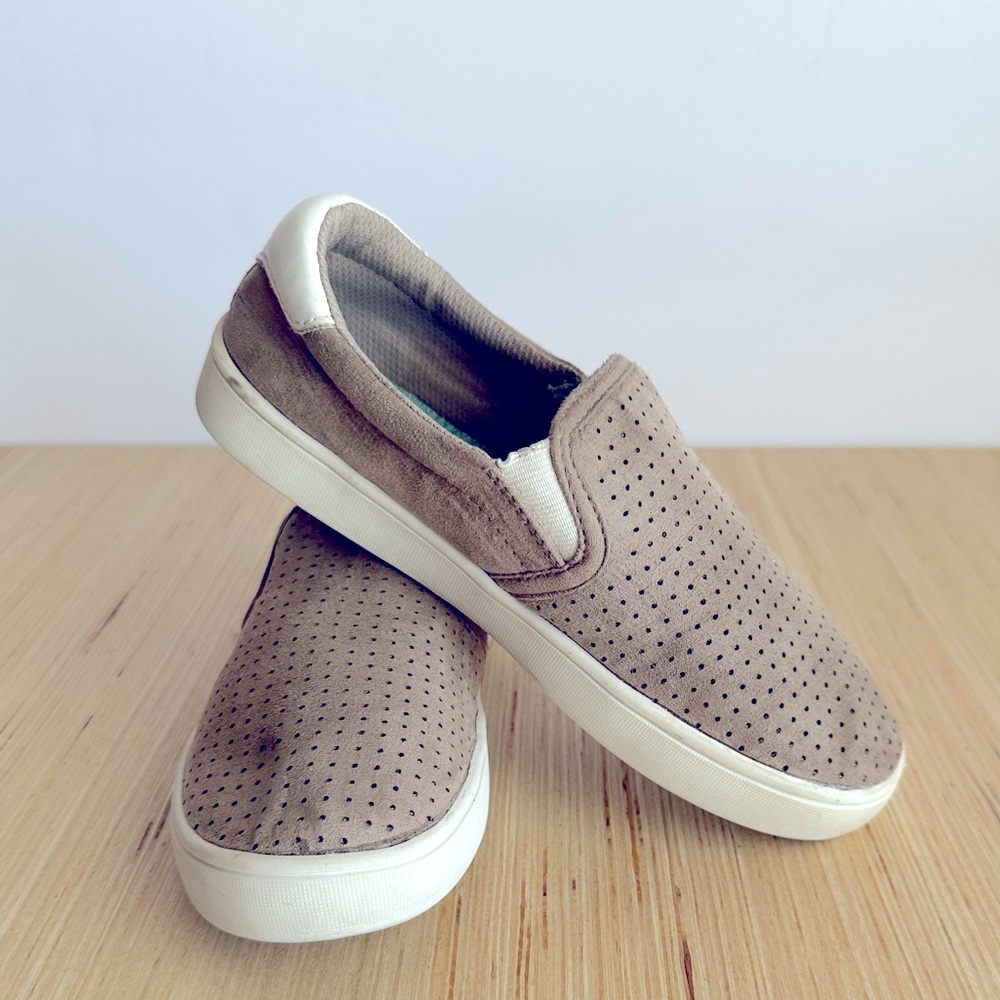 Dr. Scholl's boys shoes
